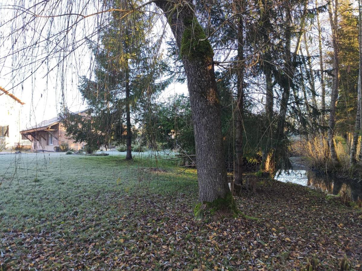 Gite Des Viviers -08400 Manre - De 1 A 2 Personnes Экстерьер фото